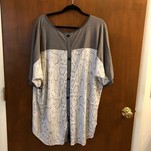 NWT Full Figured Fashionista top